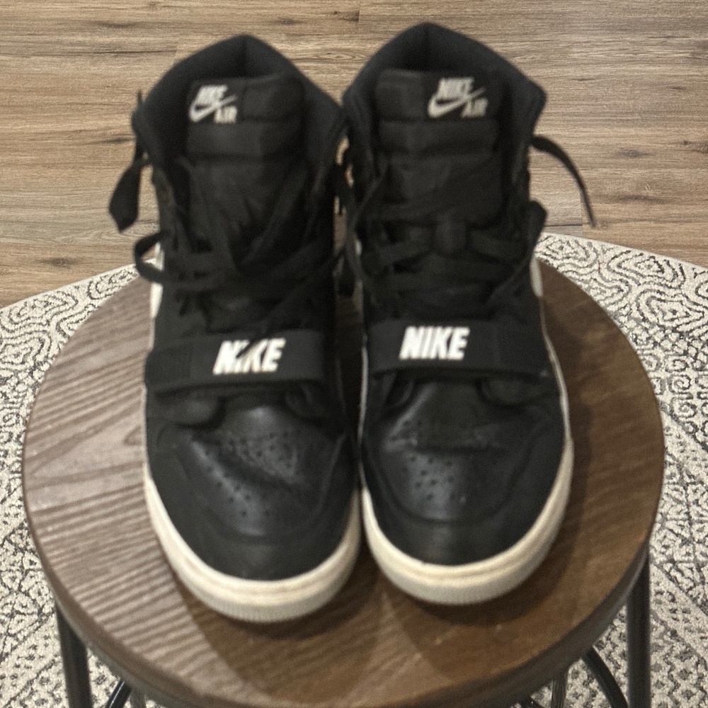 Jordan Legacy  312 Cement Black/White